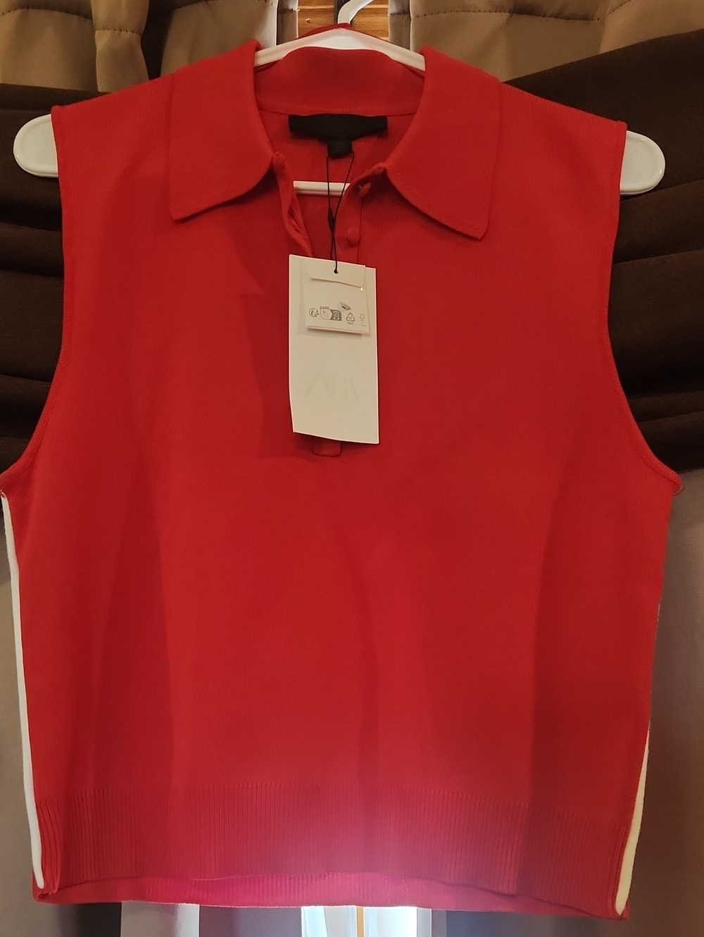NWT Zara Sleeveless Red Collared Knit Top With White Piping On Sides Size Large